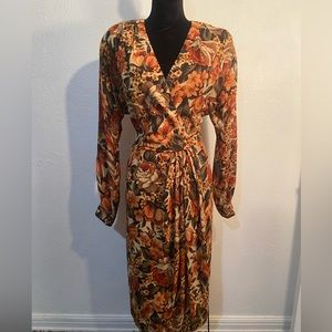 Floral print Leslie Faye vintage 80's dress. Very feminine and fun.